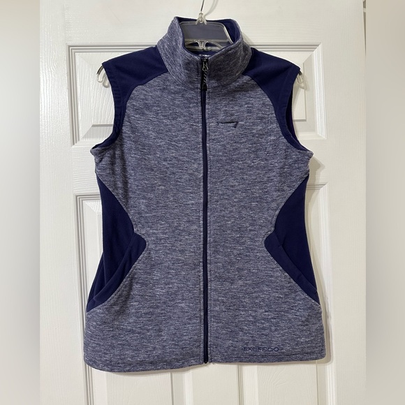 ⭐️⭐️ Exofficio Zip Up Vest Blue Women’s Size M Warm Travel Hiking Pockets Fitted - Picture 1 of 9